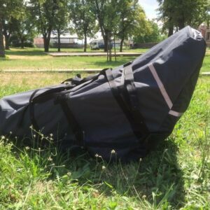 Sac de Transport xRover, conçu pour faciliter le transport et le rangement de votre poussette xRover. Idéal pour les voyages et les sorties en plein air.